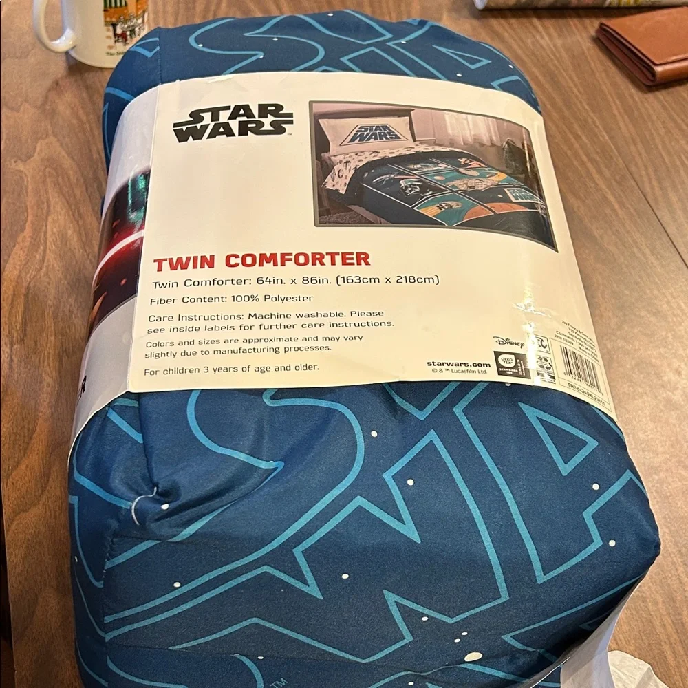 Star Wars Twin Comforter in Dark Blue and Teal Accent
